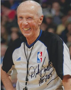 DICK BAVETTA Signed 8 x 10 Photo NBA Basketball Referee HOF Free Shipping - Picture 1 of 1