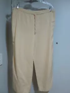 TOMMY BAHAMA WOMEN'S PANTS,NEW W/OUT TAGS, 100% SILK, BOUGHT IN THE US, SIZE 6 - Picture 1 of 5