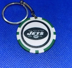 New York Jets Poker Chip Keychain Logo Key Chain Ring NFL Green & White - Picture 1 of 6