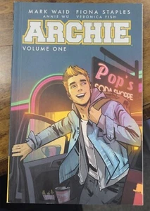 Archie TPB Vol. 1 by Mark Waid, Fiona Staples Perfect Condition (B182) - Picture 1 of 4