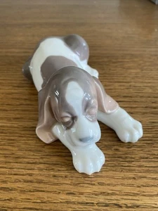 LLADRO SCHLÄFRIGE WELPENFIGUR #1072 BEAGLE WELPE. Made In Spain - Bild 1 von 7