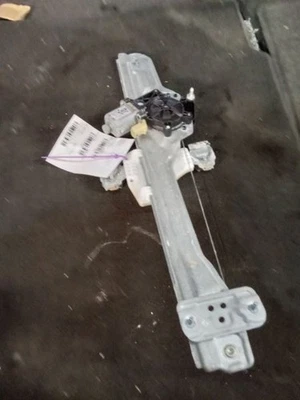 司机后窗调节器经典风格适合 14-19 SIERRA 1500 PICKUP 1816981 — 第 1/4 张图片