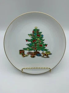 HTF Shibata Christmas Tree Plate Fine Porcelain Made in Japan 6 1/4" - Picture 1 of 3