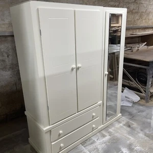 HANDMADE AYLESBURY TRIPLE 2 DRAWER FULL MIRRORED WARDROBE IVORY (NOT FLATPACKED) - Picture 1 of 5