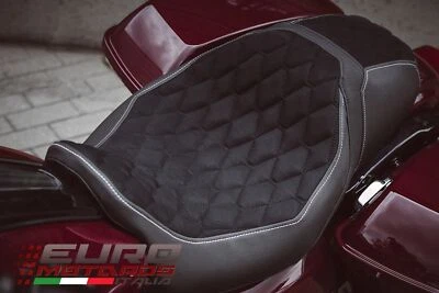 Cubierta de asiento de gamuza hexagonal Luimoto para Harley Davidson Road+Street Glide 11-20 Foto 1 de 4