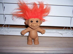 Russ Troll Puppe orange Haare braune Augen wie abgebildet 4,25 Zoll - Bild 1 von 10