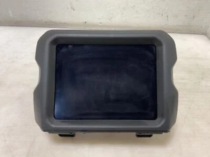 Radio con pantalla táctil Jeep JT Gladiator OEM 8.4 con panel de ajuste 68472596AF 2021 003913 - Imagen 1 de 7