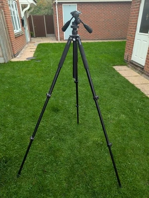 Giotto's MTL9251B Professional Aluminum Tripod for Cameras with MH 5011 head - Image 1 of 4