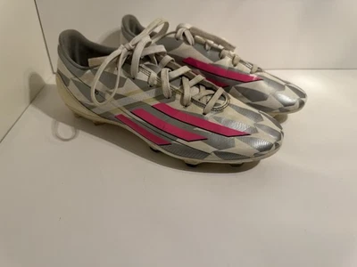 Botines Adidas Mujer Talla 9.5 ADIDAS - F10 ADIZERO FG BLANCO/ROSA/NEGRO MUJER Foto 1 de 4