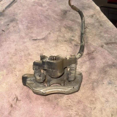 HONDA ORIGINAL OEM REAR BRAKE CALIPER TRX700XX TRX 700XX 2008-2009 - Image 1 of 4