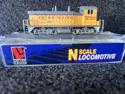 N Scale Life-Like Union Pacific 7898 SW9/1200 UP #1846 Locomotive Tested - Image 1 of 4