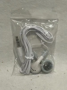 Pack of 5 - 3.5mm White In-Ear Earbuds / Earphones / Headphones - FAST SHIPPING - Picture 1 of 2