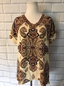 NWT Style & Co Short Sleeve Top Sz M Paisley Tan Cuffed Sleeve V Neck Earth $44 - Picture 1 of 6