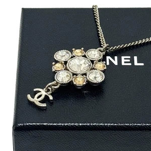 Collana CHANEL A13V COCO Mark CC logo strass argento autentico GIAPPONE - Foto 1 di 10