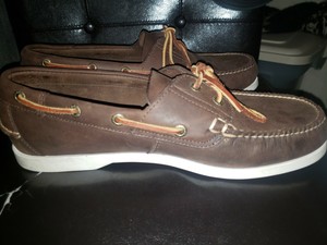 extra wide deck shoes