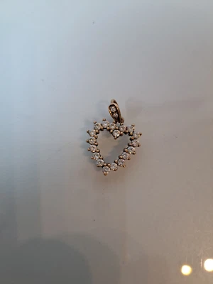 Elegante Pendente, Pendente A Catena, Cuore, Oro 333 Con Pietre Tagliate - Immagine 1 di 4