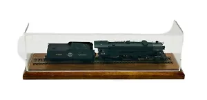 18" Long HO Scale Model Train Display Case, Walnut Base - Picture 1 of 6
