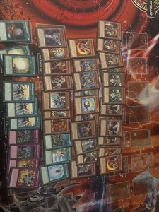 Mazzo Yugioh Formato Cappello Retrò Indossato dalla Luce! Judgment Dragon Ricarica Solare Wulf - Foto 1 di 2