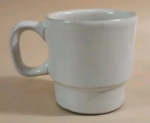 Tazza impilabile bianca vintage Bennington Potteries 1750 con marchio forchetta - Lt. Crazing - Foto 1 di 9