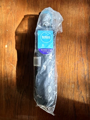 Paraguas plegable de cierre inverso Totes con protección contra el viento negro nuevo en embalaje Foto 1 de 4