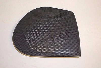 2001 01 02 03 04 Volvo S40 V40 RH Passenger Speaker Cover Grille Grill 30883593 - Image 1 of 3
