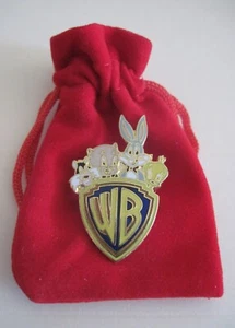 Early Warner Brothers Shield & Looney Tunes Mel Blanc Pin Bugs Bunny Porky Pig - Picture 1 of 1