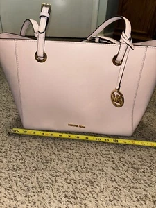 Michael Kors Dusty Pink Medium Sized Bag - Picture 1 of 4