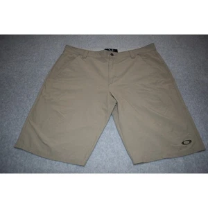 Oakley Golf Shorts Mens Size 40 Wicking Performance Flat Front Polyester Blend - Picture 1 of 6