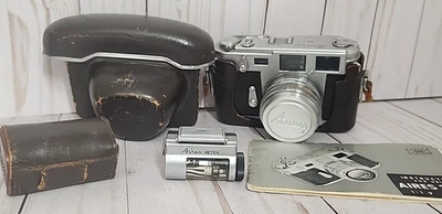 VINTAGE 1958 AIRES 35 III C CAMERA 35 MM WITH LEATHER CASE Untested Parts only - Image 1 of 4