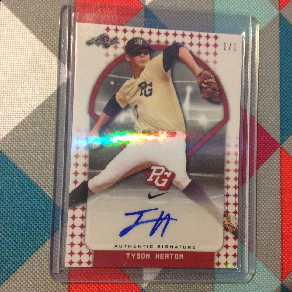 2018 TYSON HEATON #BA-TH1 Red Refractor 1/1 Auto LEAF PERFECT NATIONAL SHOWCASE - Image 1 of 2