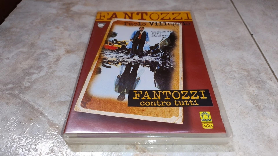 DVD PAOLO VILLAGGIO FANTOZZI CONTRO TUTTI VERSIONE VENDITA 1 EDIZIONE MEDUSA  - Immagine 1 di 3