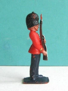 1 x LONE STAR. 1960's SCOTS GUARDS (HARVEY SERIES). 1/32 SCALE PLASTIC SOLDIER.. - Picture 1 of 4