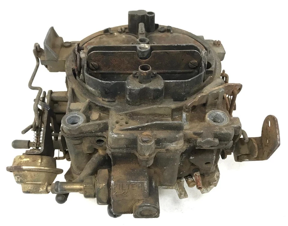 Carburador usado para Chevrolet Corvette 454ci 1973 275 hp Chevelle 7043200 fecha A3 Foto 1 de 4