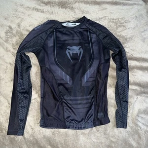VENUM Performance Long Sleeve Rashguard Shirt Men's Medium Black - Picture 1 of 4