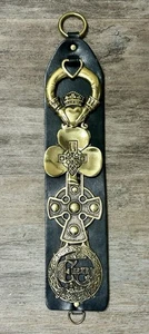 Vintage irische 4 Messing Medaillons Pferd Trense Geschirr Dekor Leder - Bild 1 von 10