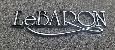 Placa de identificação Chrysler LeBaron emblema Mopar #4017343 - Imagem 1 de 4