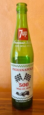 Botella conmemorativa 7UP Indianapolis 500 '79 16 oz. / 1 pinta ganadores 1946-1978 Foto 1 de 4