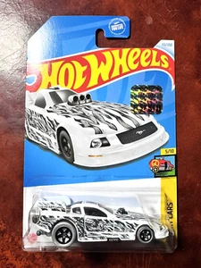 2024 Hot Wheels White MUSTNG FUNNY CAR HW Art Cars Factory Sealed Set Car #112 - Picture 1 of 4