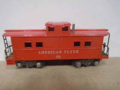 1953 VINTAGE AMERICAN FLYER 638 S GAUGE RED CABOOSE W/METAL TRUCKS NEEDS COUPLRS - Image 1 of 4