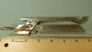 VINTAGE VAUGHAN'S MASTER OPENER CHICAGO U.S.A. VERY NICE!! - Picture 1 of 3