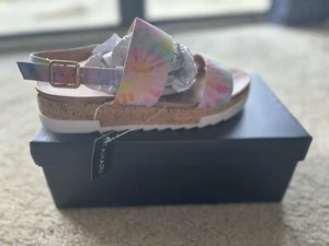 Tahari Shimney Tie Dye Sandals Shoes Girl's Kids Size 4 - Picture 1 of 5