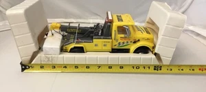 M20D DG PRODUCTIONS Miller Race Recovery Tow Truck yellow 60-9905 1/24 model - Picture 1 of 2