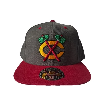 Nueva gorra Mitchell and Ness Blackhawks Hi Crown ajustada NHL talla 7 3/8 Foto 1 de 4