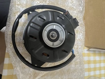 Motore ventola raffreddamento radiatore Suzuki 17120-58J00 168000-7600 Denso ... - Immagine 1 di 4