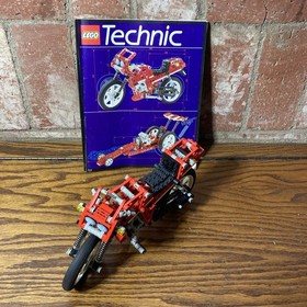 LEGO TECHNIC: Circuit Shock Racer (8422) Missing Two Pieces