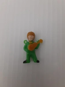 Scarce Vintage  the Beatles plastic  figure gumball machine charm prize - Picture 1 of 3