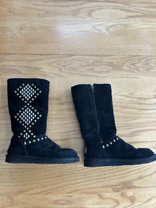 UGG Avondale 3330 Nieten 13" Stiefel Größe 7 schwarz mit silber goldenen Nieten - Bild 1 von 15