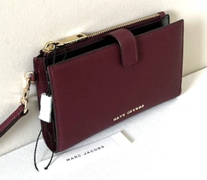 New Marc Jacobs BRB Phone Wallet Wristlet Pomegranate - Picture 1 of 6