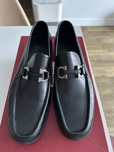 Salvatore Ferragamo Grandioso schwarze Leder Halbschuhe 0647705 | Größe 8 D | gebraucht - Bild 1 von 9