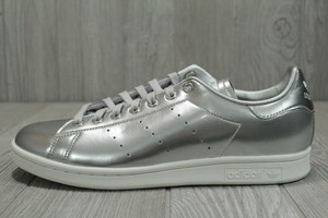 stan smith plateadas